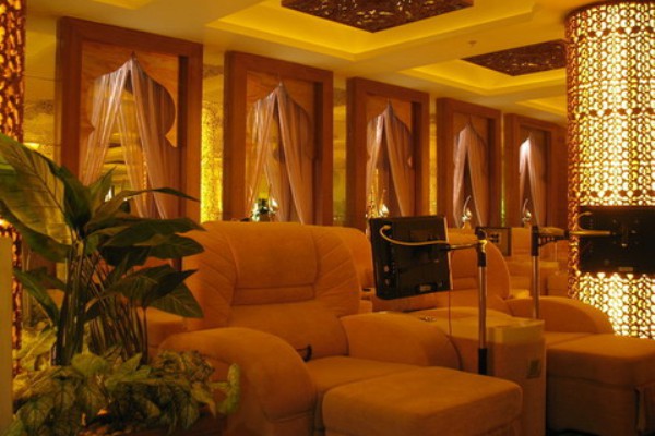 富力假日酒店按摩，放松身心的完美选择，你值得拥有！